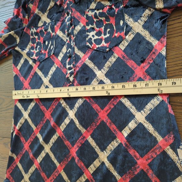 Paris Hues Womens Velvet‎ Blouse M Long Sleeve Button-Up Shirt Leopard Checkered - Picture 10 of 12